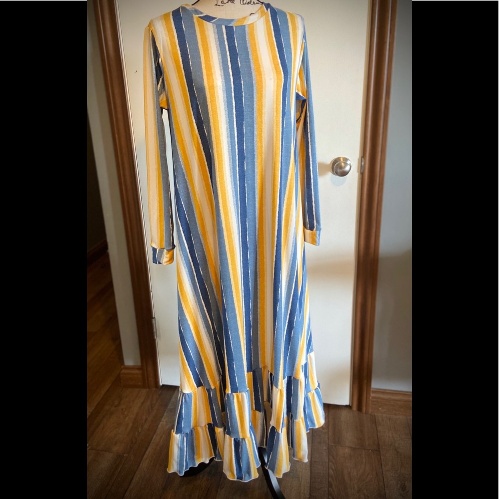 ❌🚫 sold Custom modest maxi dress